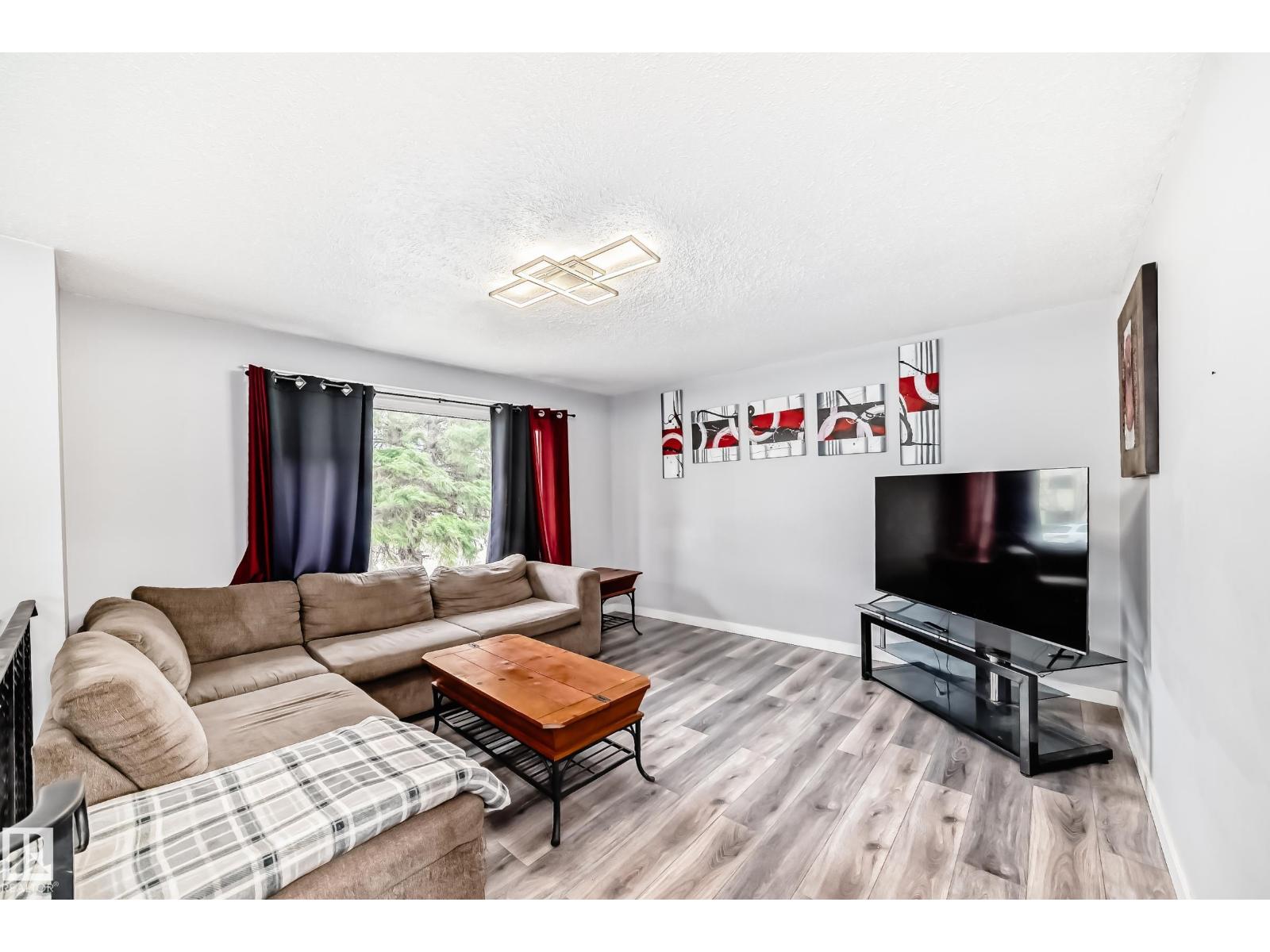 3802 52 ST - Image 18