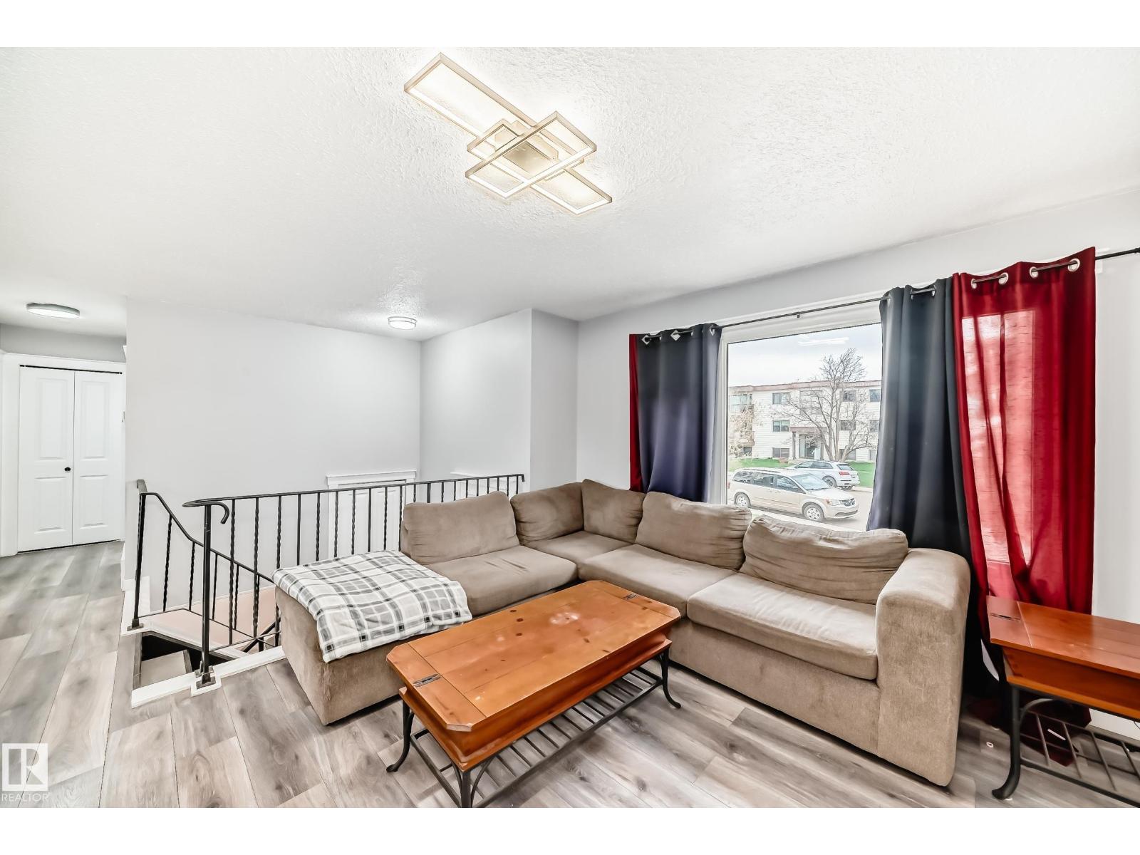 3802 52 ST - Image 20