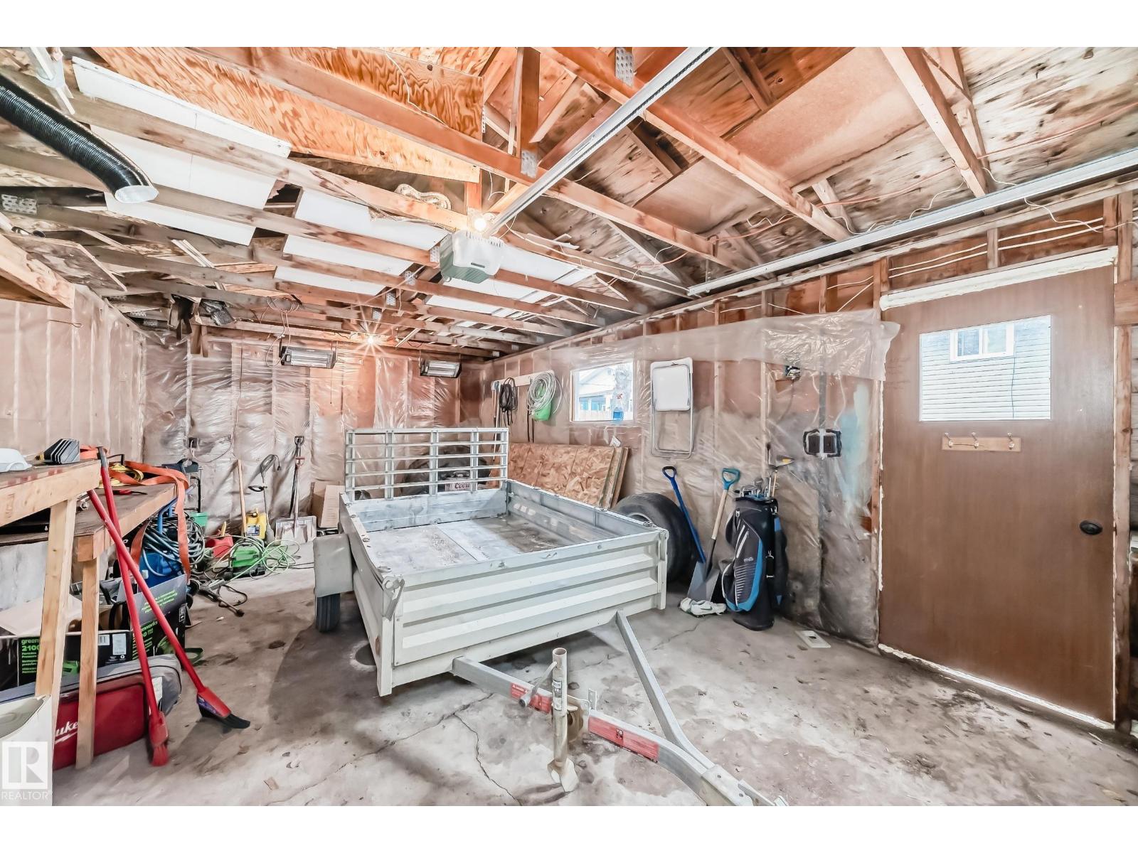 3802 52 ST - Image 53