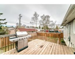 3802 52 St, Wetaskiwin, AB T9A1M4 Photo 9