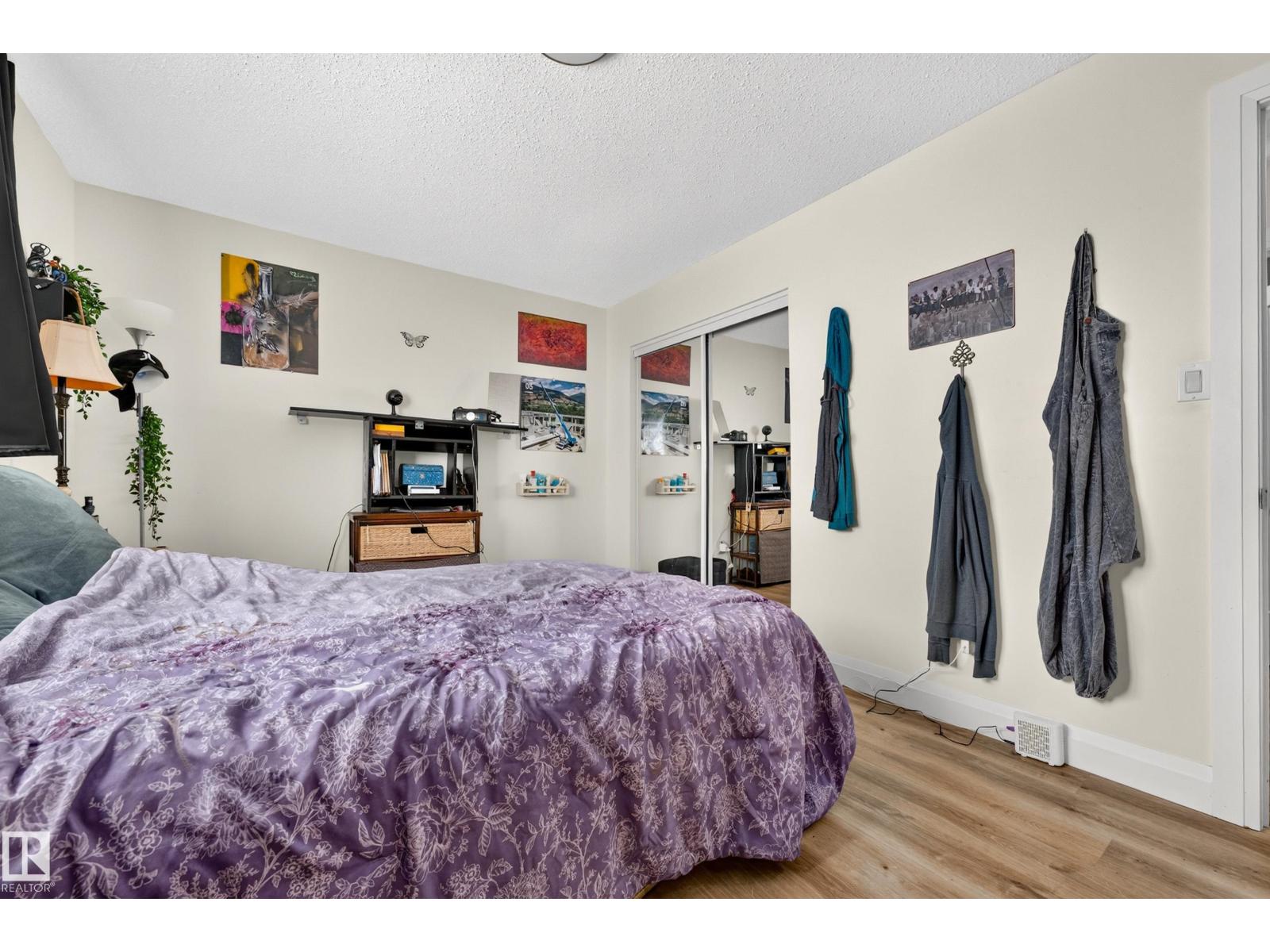2412 80 ST NW - 15
