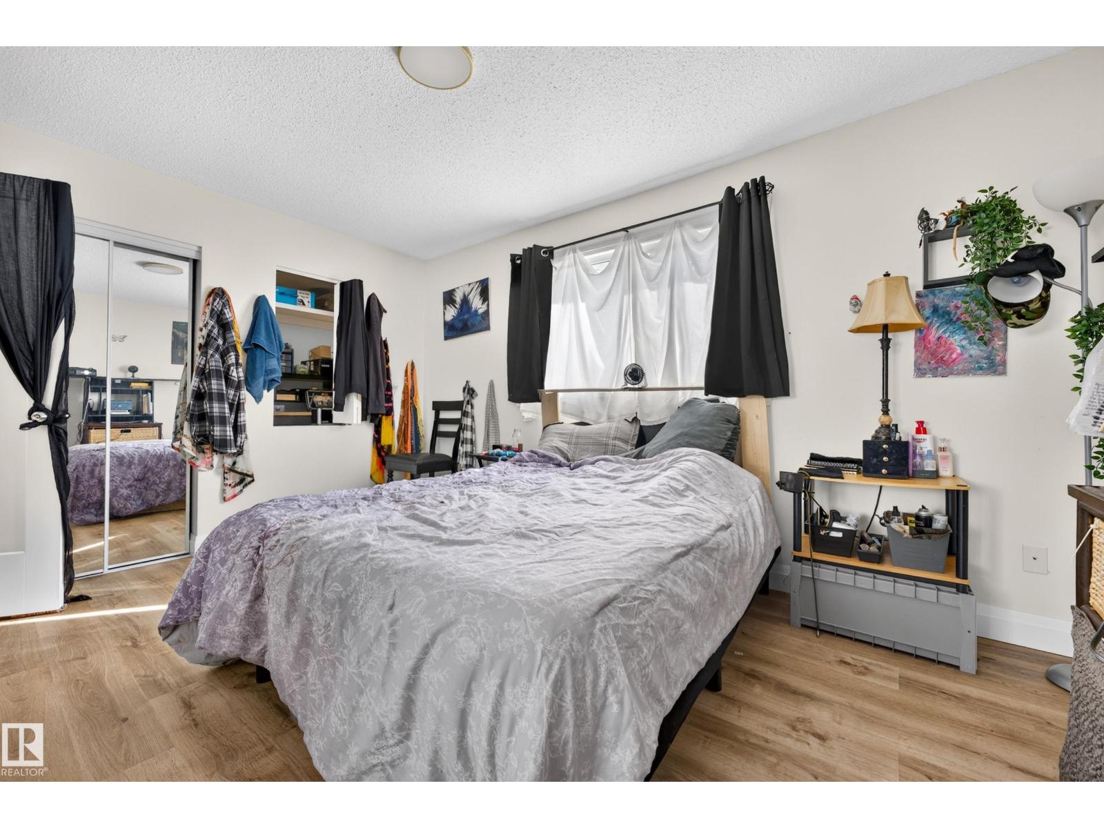 2412 80 ST NW - 16