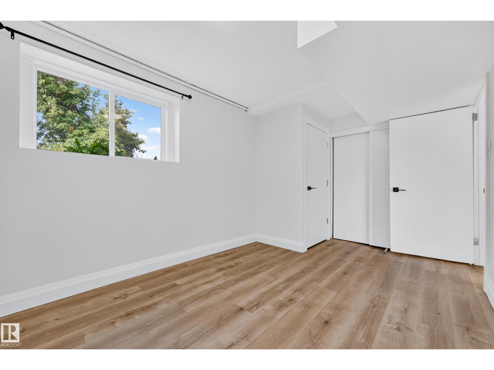 2412 80 ST NW - 35