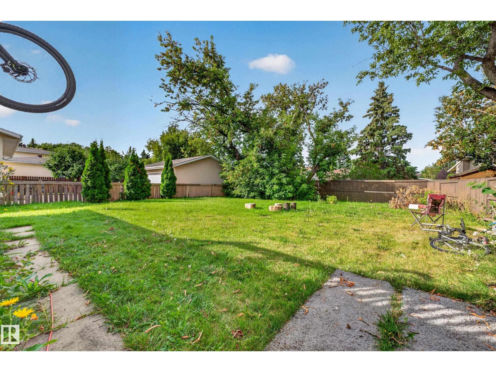 2412 80 ST NW - 41
