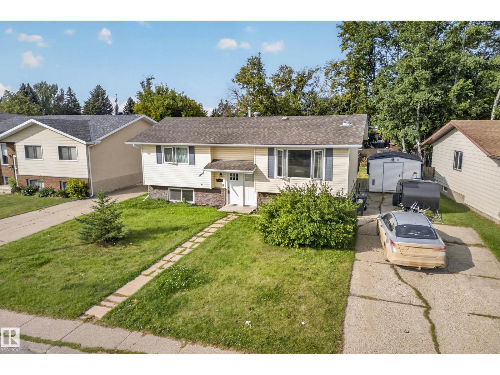2412 80 ST NW - 51