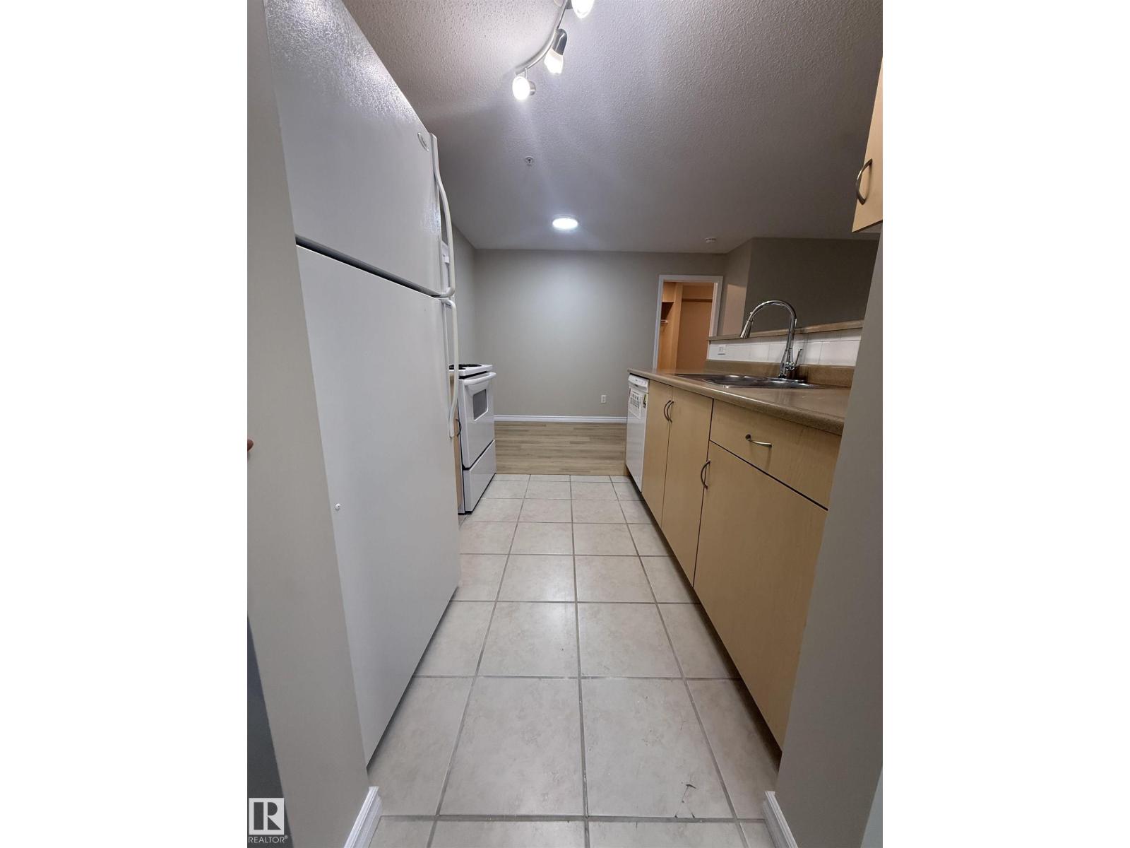 #218 17003 67 AV NW - 8