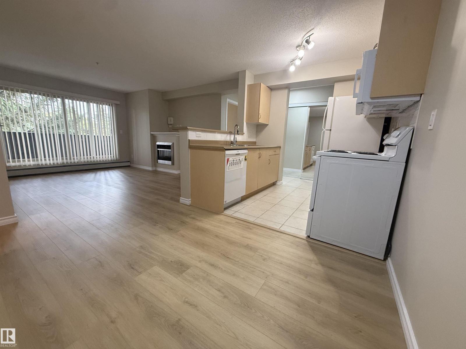 #218 17003 67 AV NW, Callingwood South, Edmonton photo 5