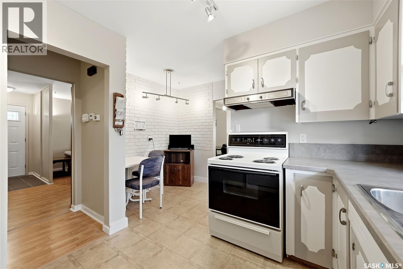 69 Darke CRESCENT - 10