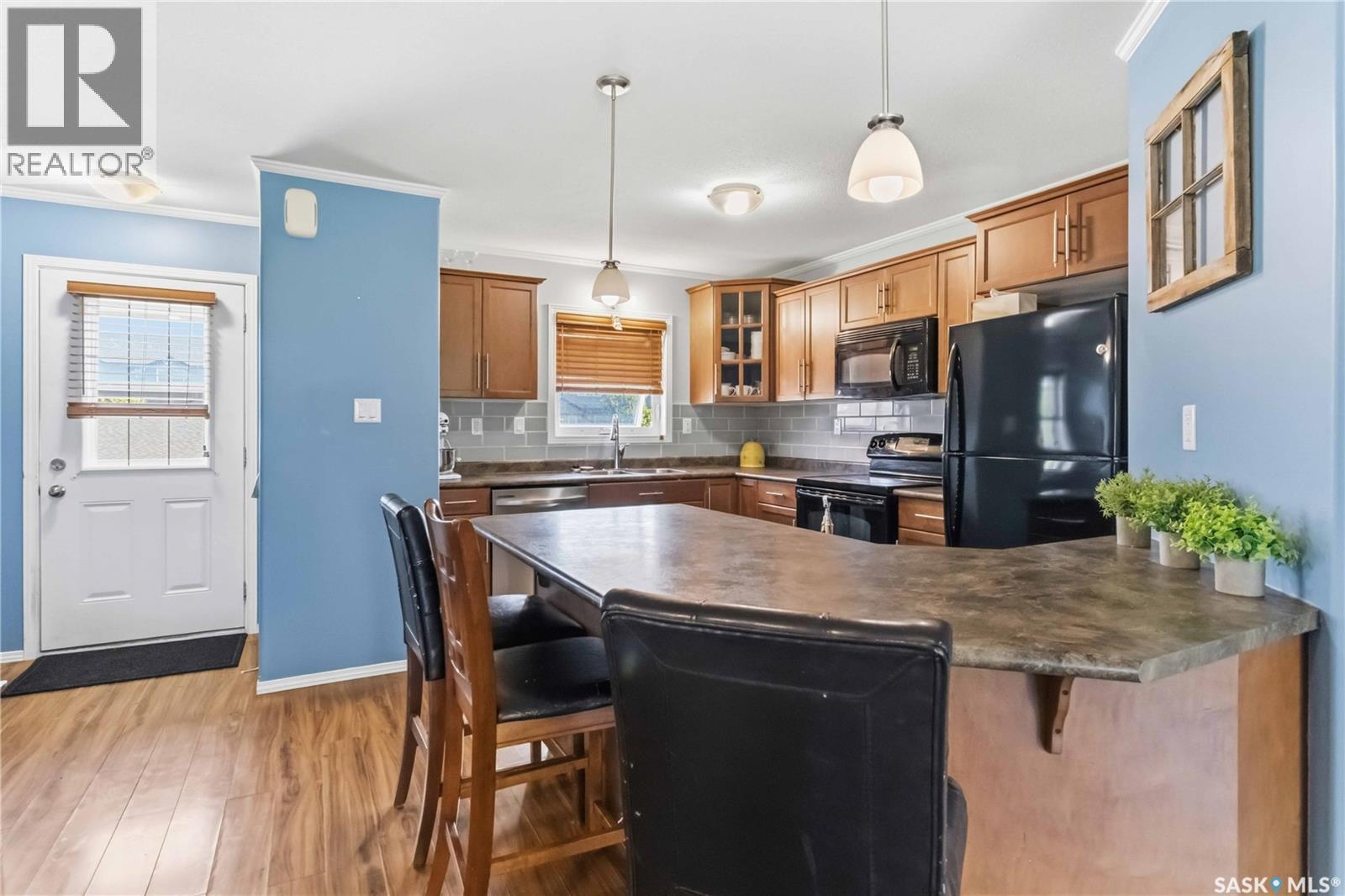 #212 110 Shillington CRESCENT - 11