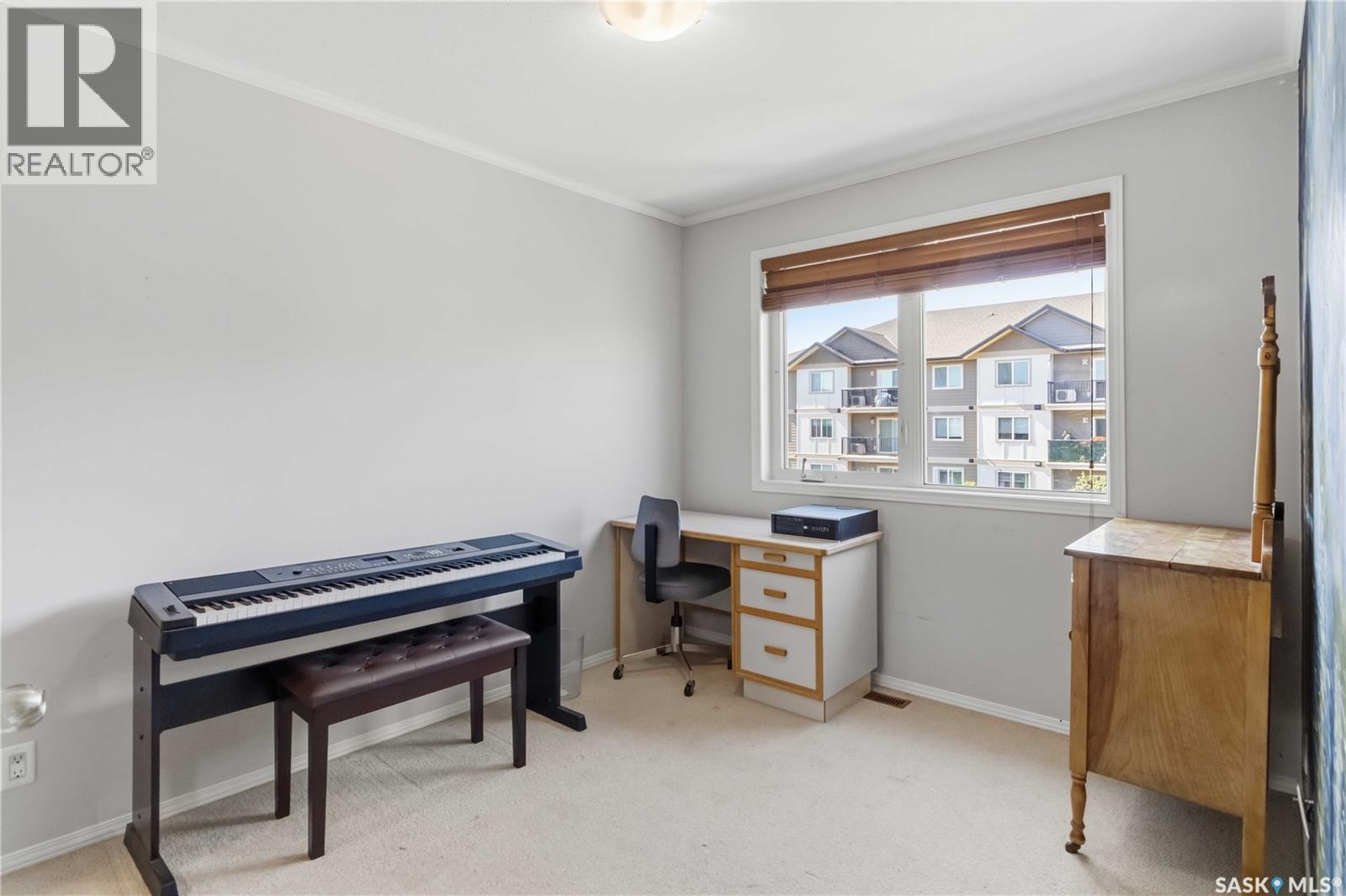 #212 110 Shillington CRESCENT - 18