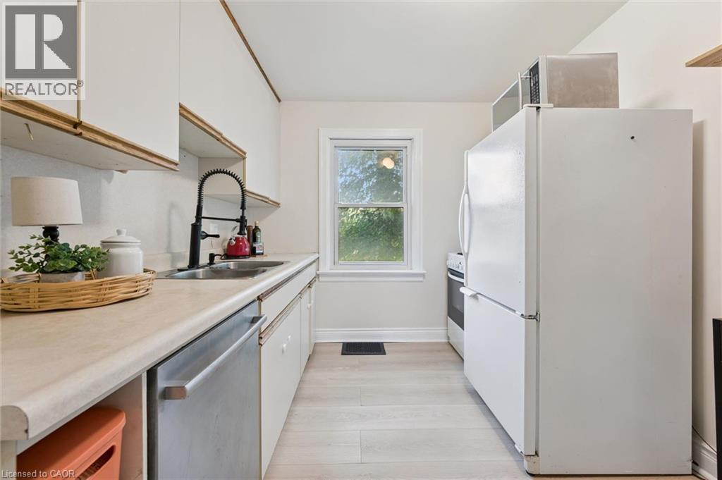 159 BRIDGEPORT Road E - Image 15