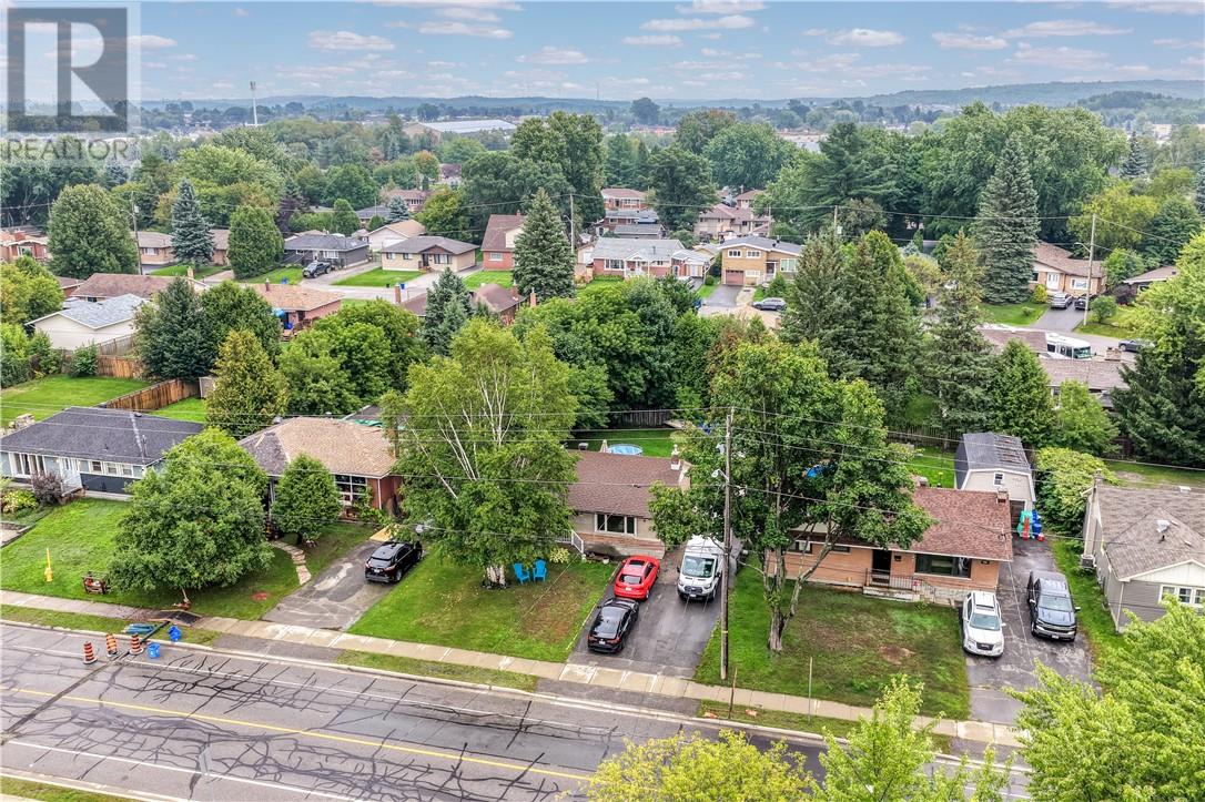 958 Auger Avenue - Image 38