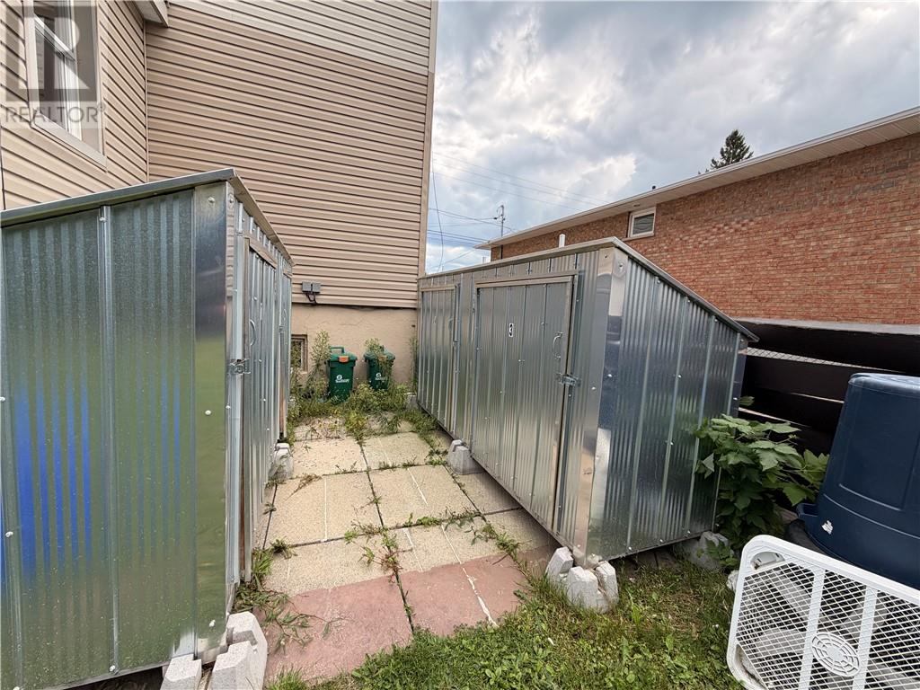 1273 & 1277 Will Street - 15