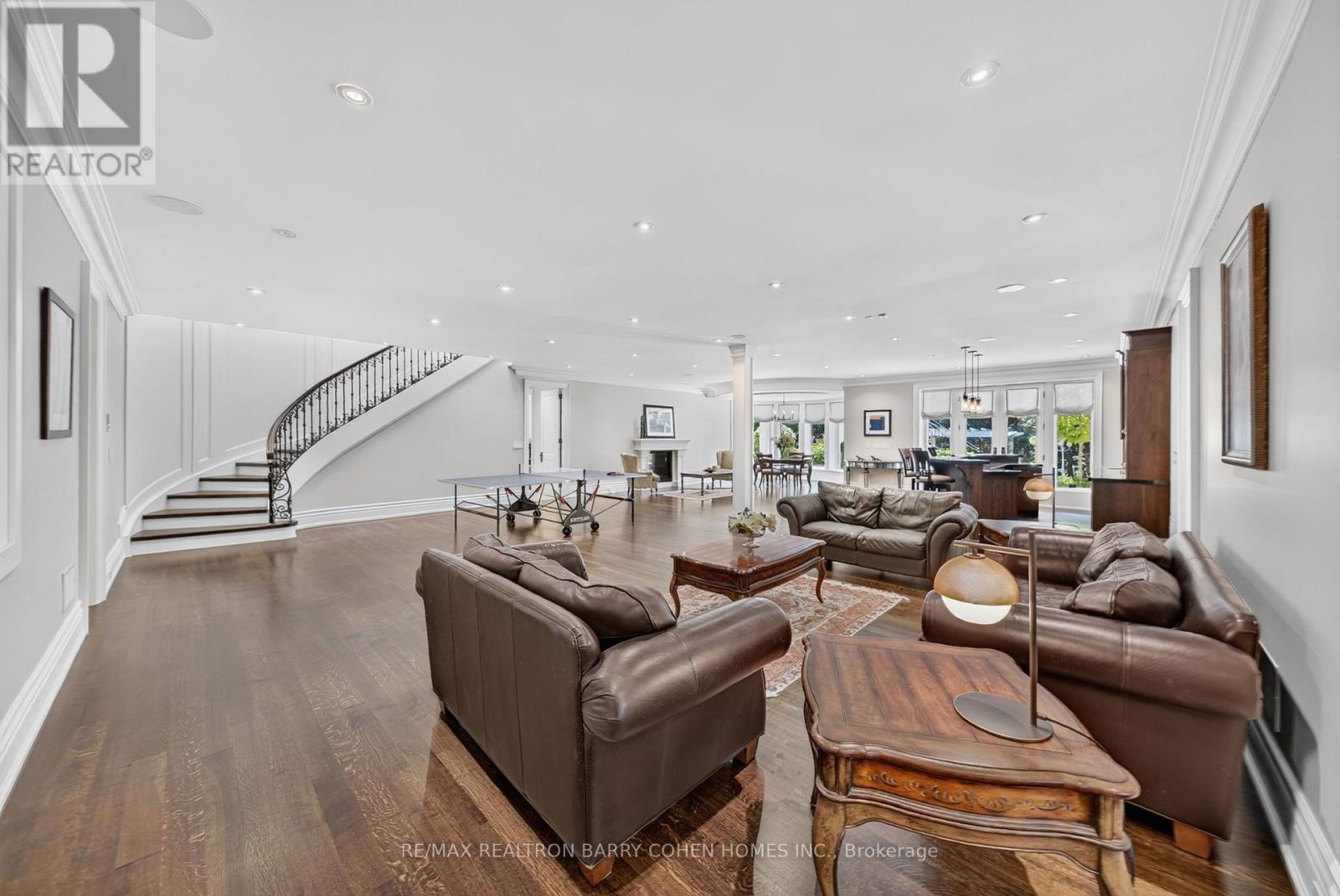 101 FOREST HEIGHTS BOULEVARD - Image 32