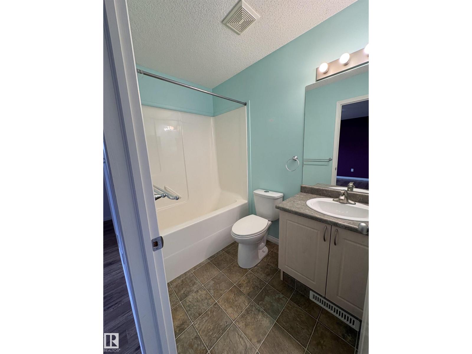 12248 16 AV SW - 18