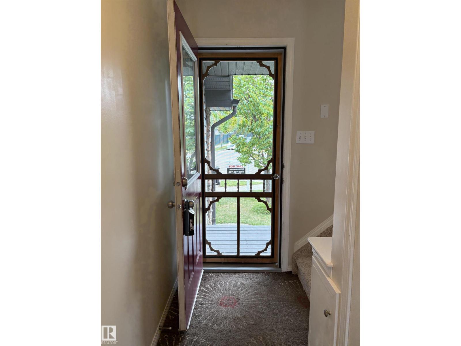 12248 16 AV SW - 3
