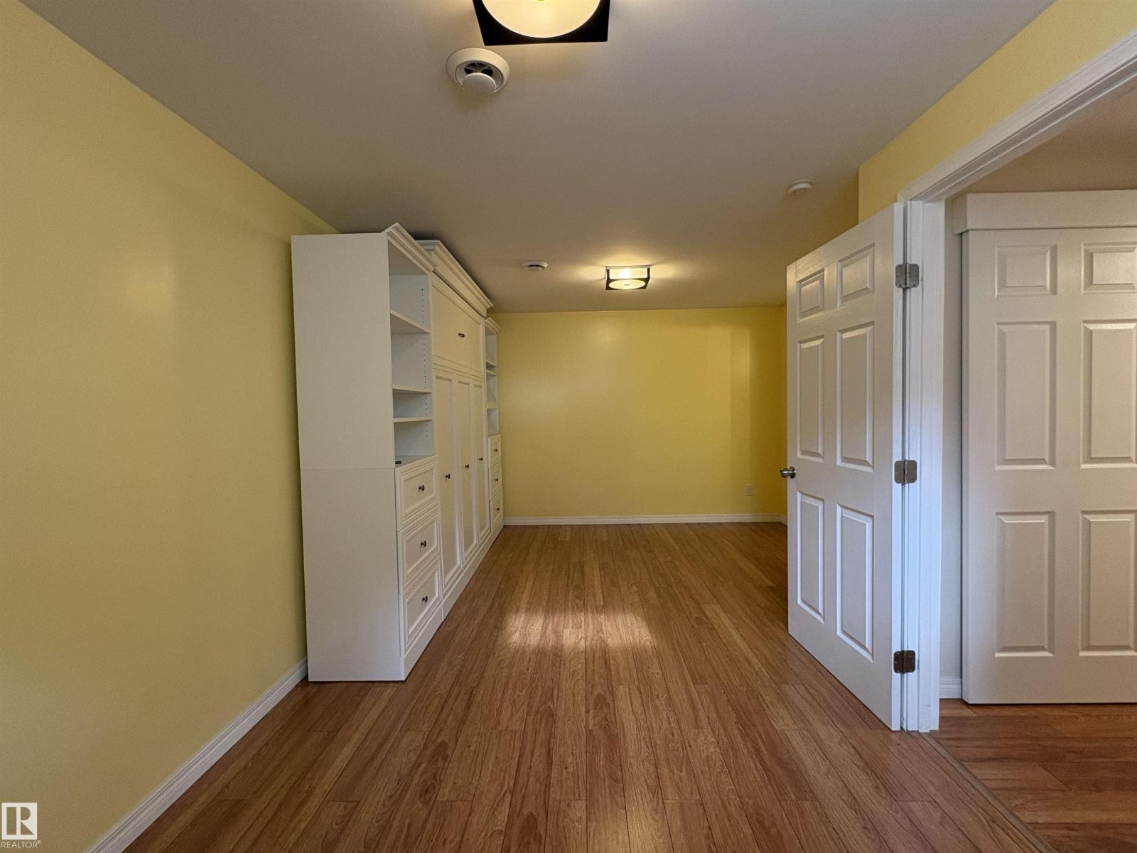 12248 16 AV SW - 31