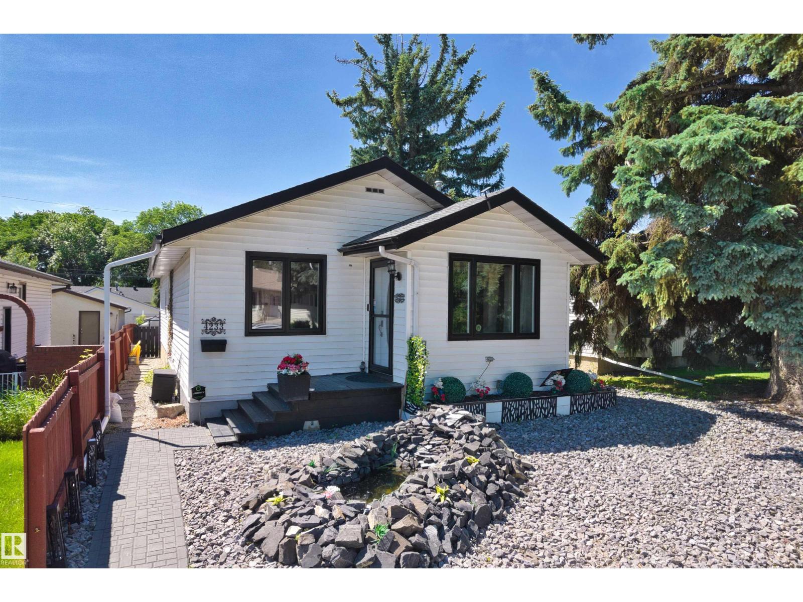 4233 116 AV NW, Beverly Heights, Edmonton photo 3
