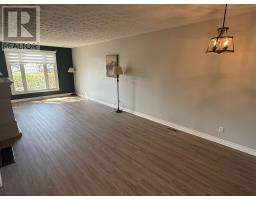 2 Farrell Cres, Elliot Lake, ON P5A3N6 Photo 11