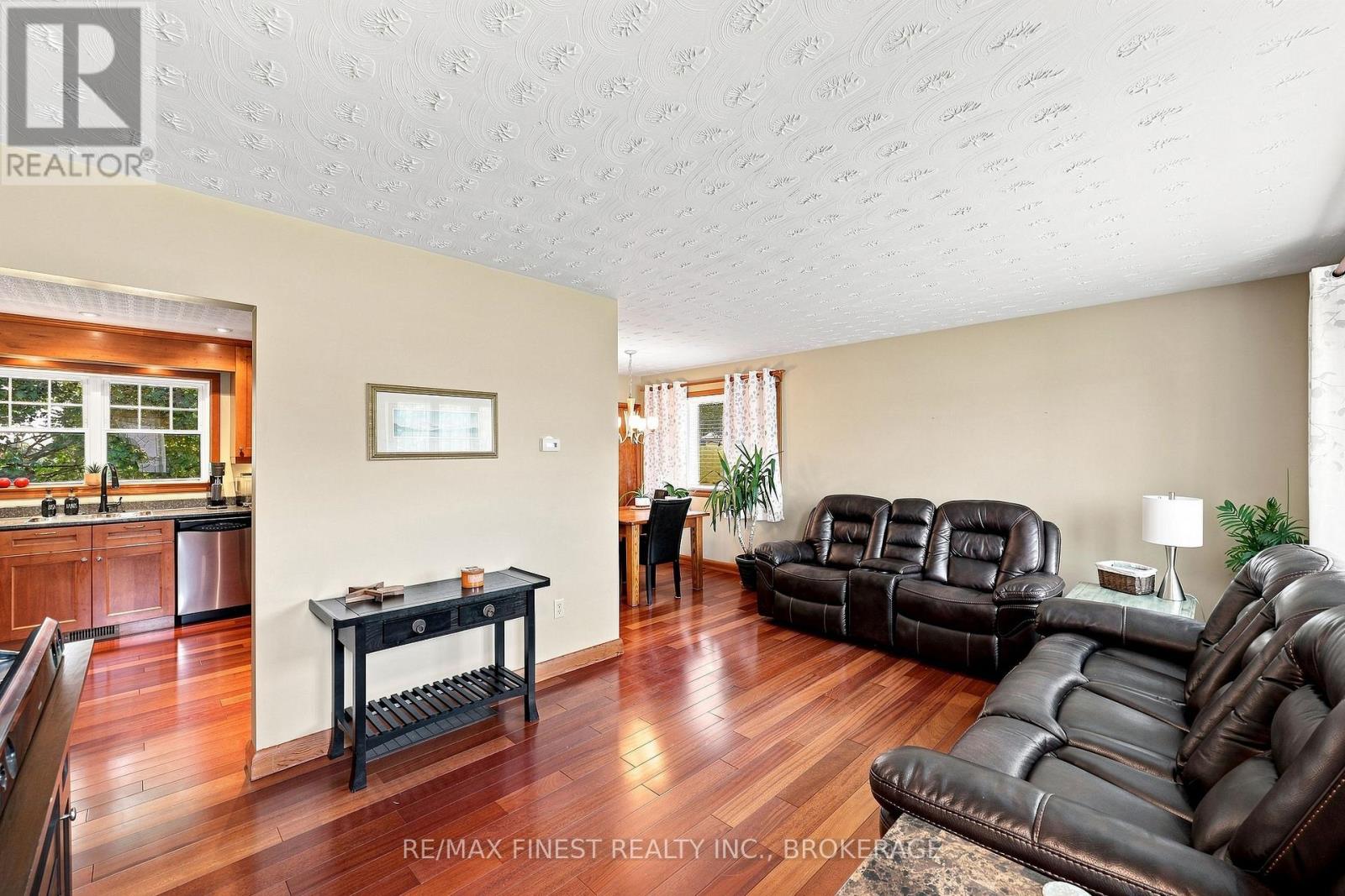 721 FRONT ROAD - Image 18