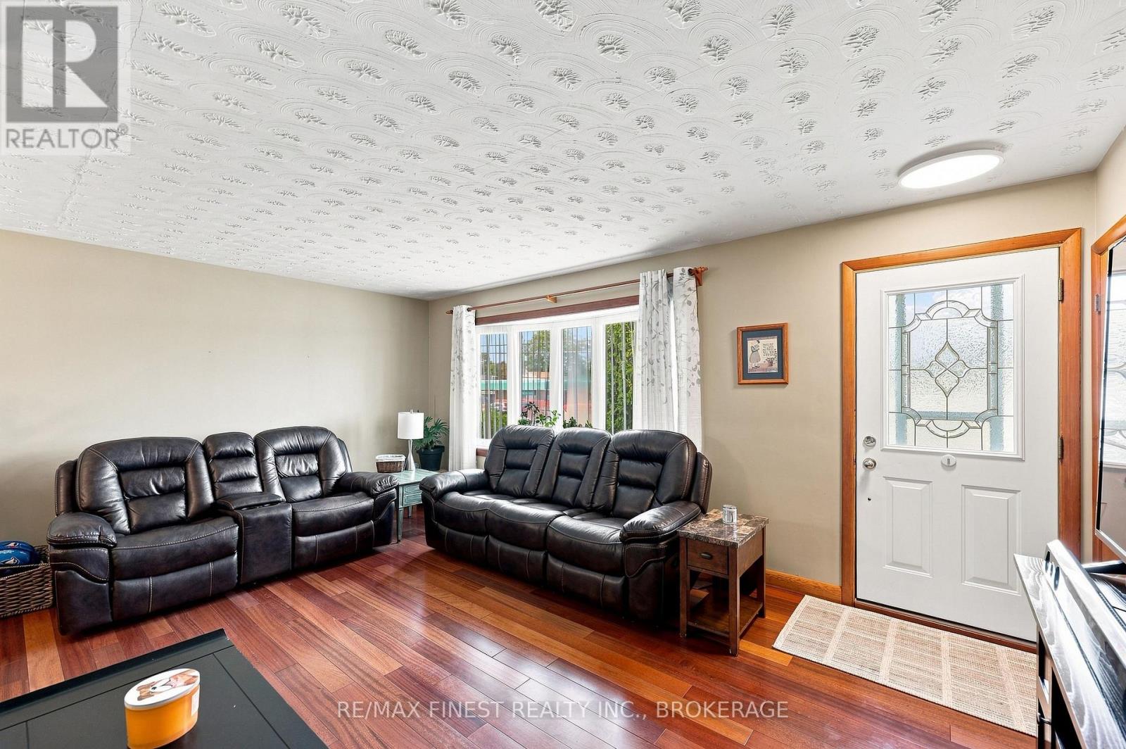 721 FRONT ROAD - Image 19