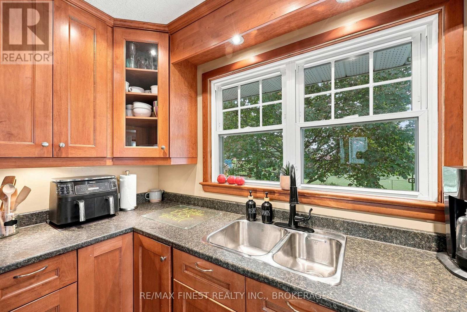 721 FRONT ROAD - Image 27