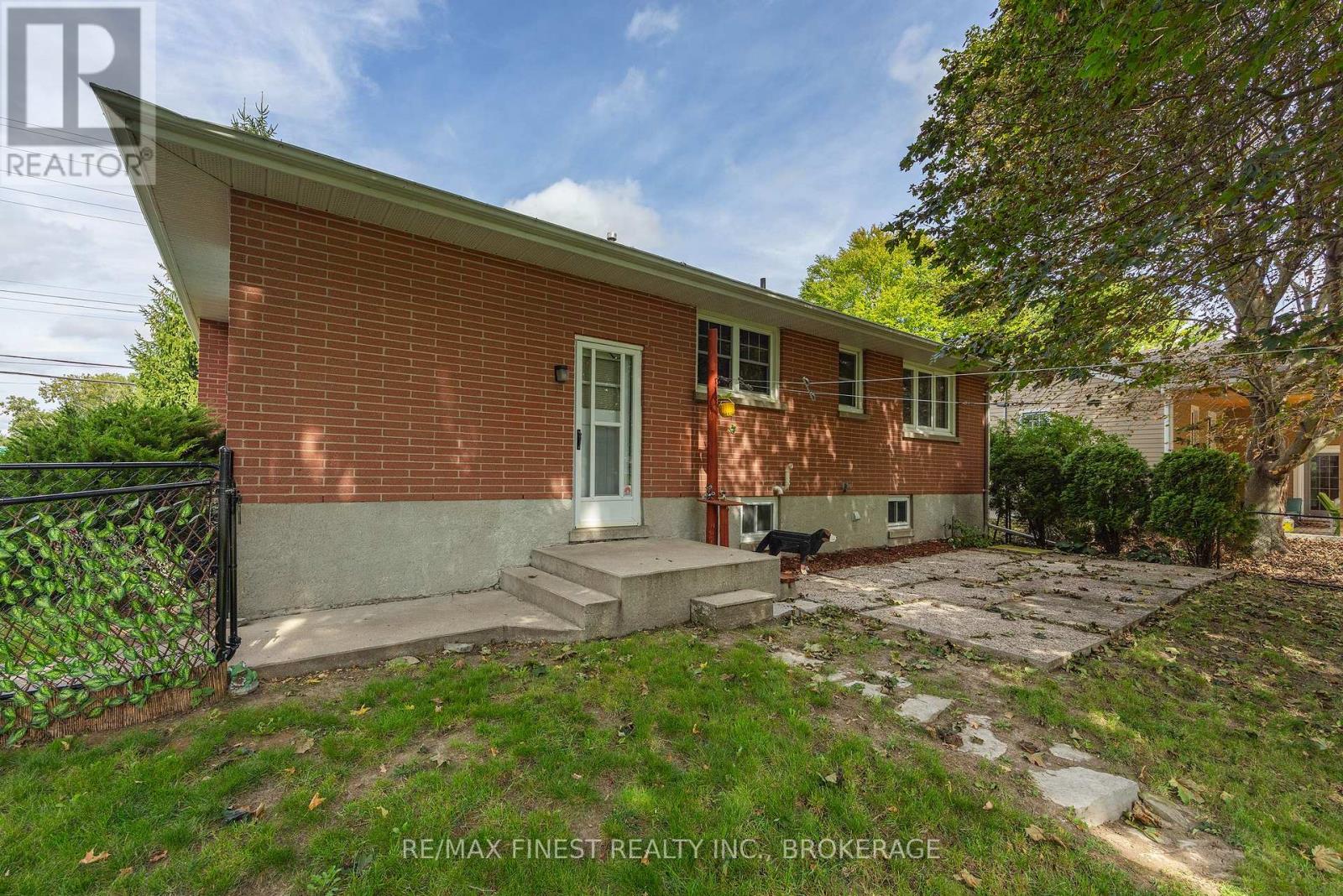 721 FRONT ROAD, Kingston (City SouthWest) — photo 8