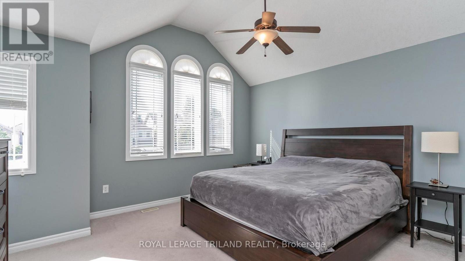 994 MAPLERIDGE STREET - 15