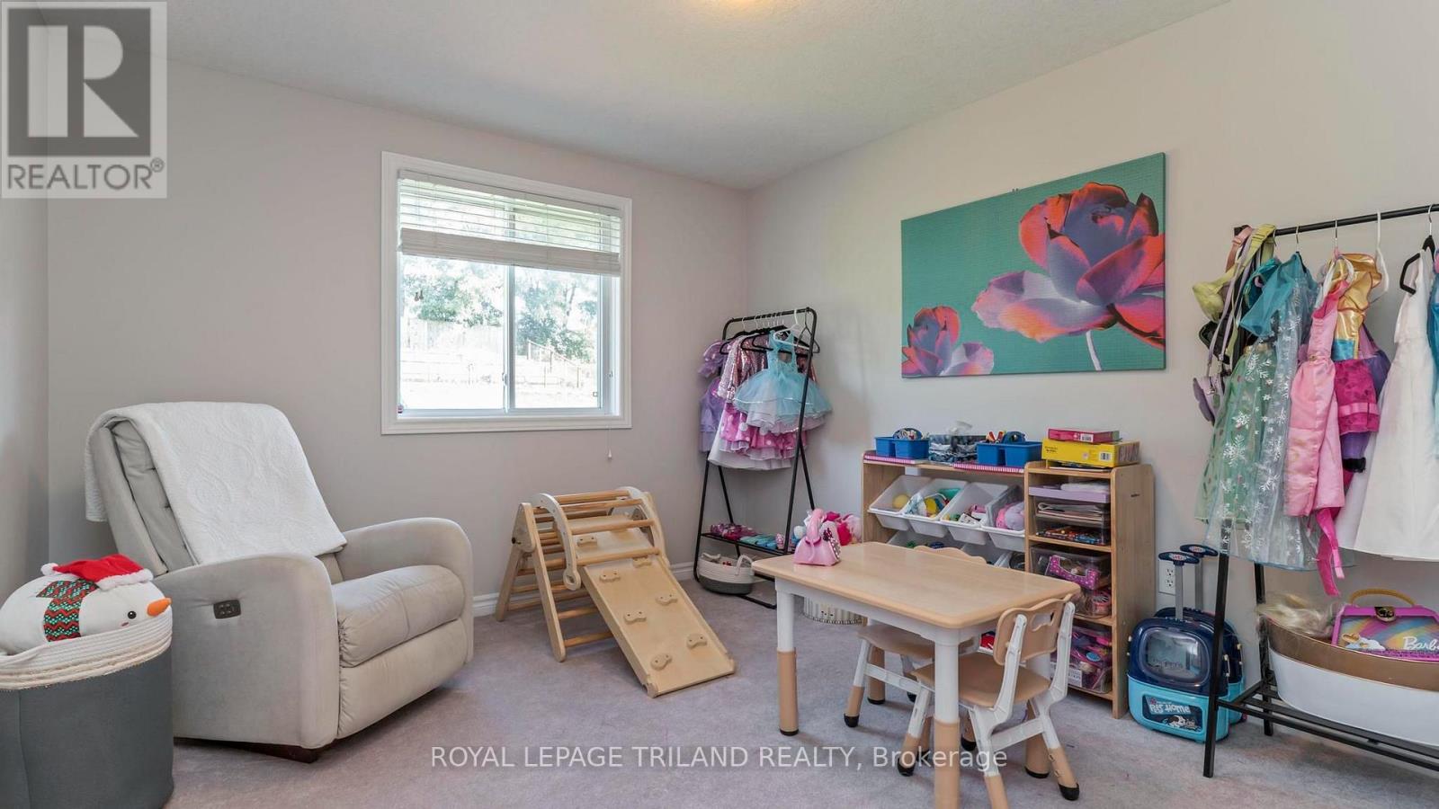 994 MAPLERIDGE STREET - 21