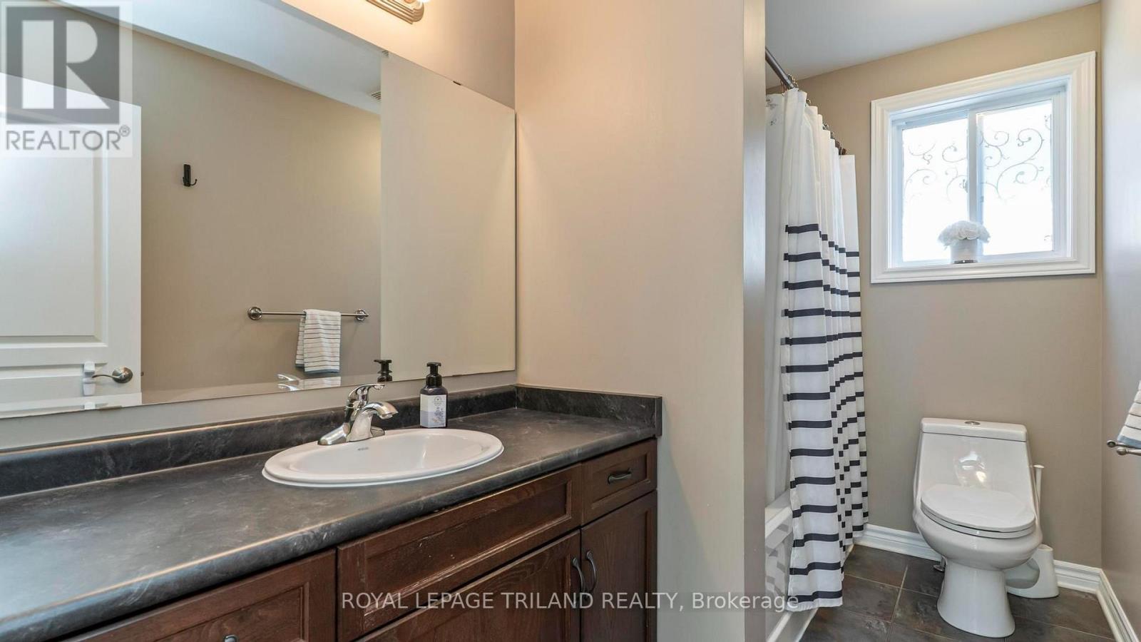 994 MAPLERIDGE STREET - 23
