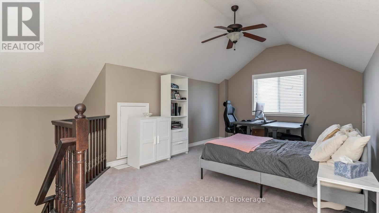 994 MAPLERIDGE STREET - 24