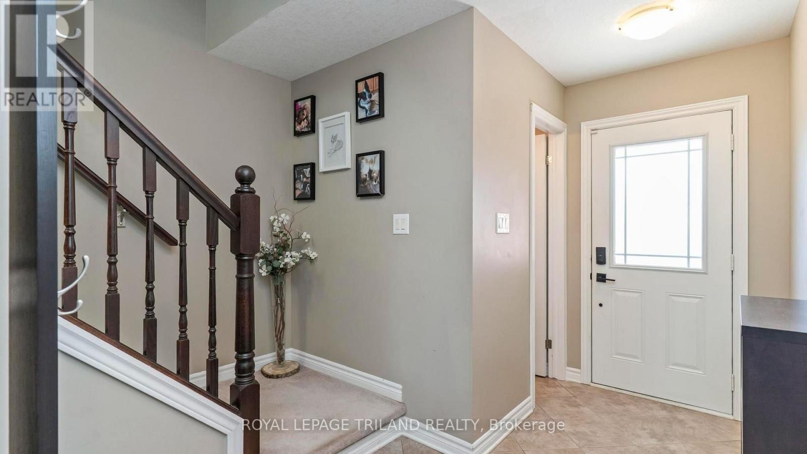 994 MAPLERIDGE STREET, London North (North M) — photo 4
