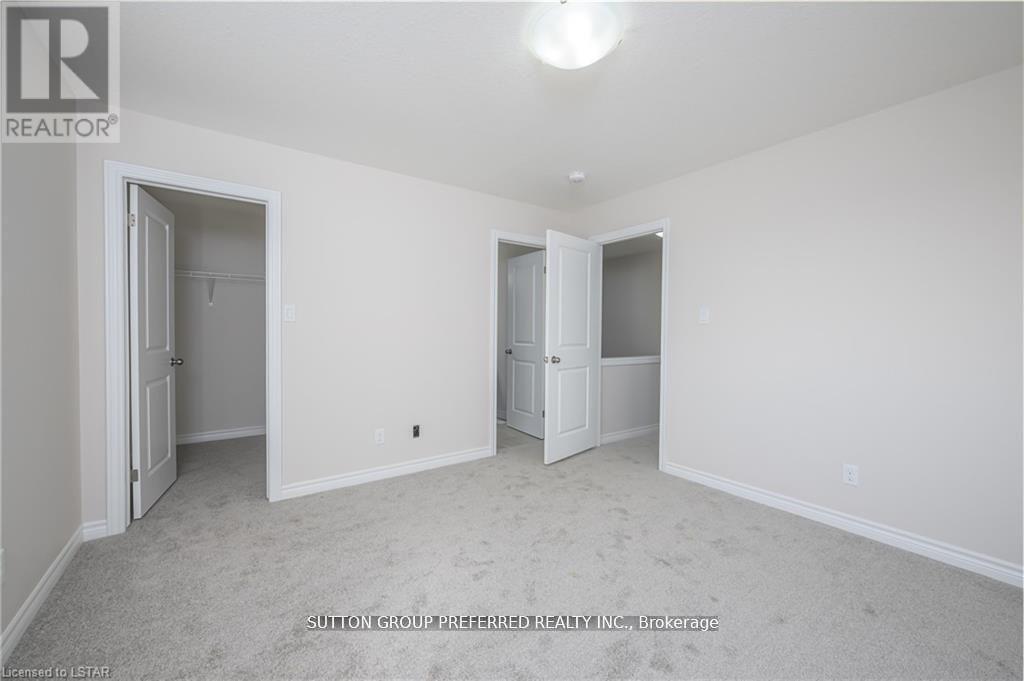 359 Kennington Way — photo 17