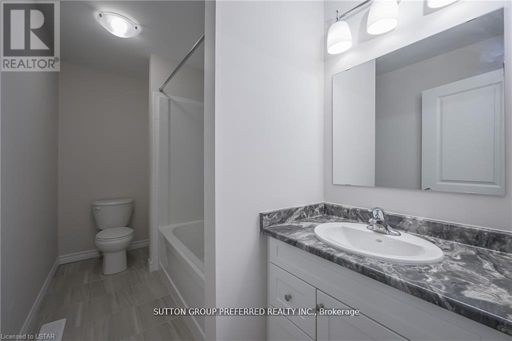 359 Kennington Way — photo 23