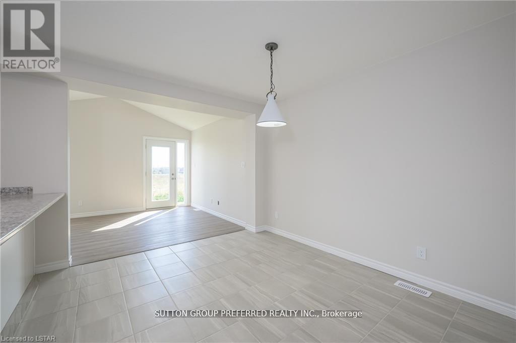 359 KENNINGTON WAY, London South (South W) — photo 8