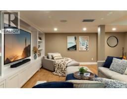 2535 Queenswood Dr, Saanich, BC V8N1X4 Photo 48