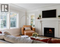 Gym - 2535 Queenswood Dr, Saanich, BC V8N1X4 Photo 21