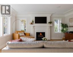 Bedroom - 2535 Queenswood Dr, Saanich, BC V8N1X4 Photo 19