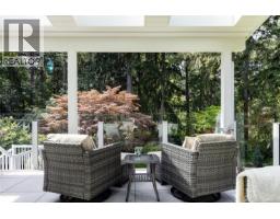 2535 Queenswood Dr, Saanich, BC V8N1X4 Photo 58