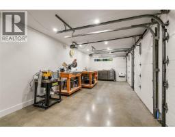 2535 Queenswood Dr, Saanich, BC V8N1X4 Photo 72