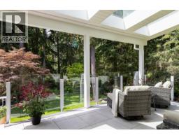 2535 Queenswood Dr, Saanich, BC V8N1X4 Photo 54