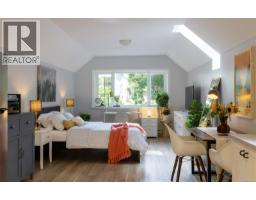 2535 Queenswood Dr, Saanich, BC V8N1X4 Photo 67