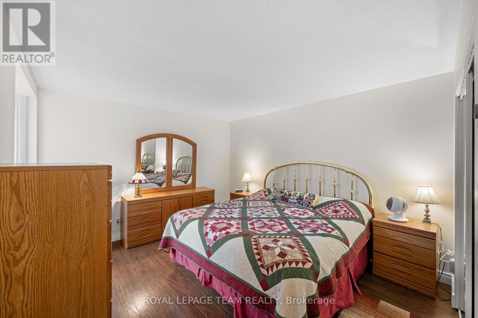 1 Bed, 2 Bath House for Sale in Ottawa – 12 – 12-2 STONEBANK CRESCENT, Ottawa – MLS# X13773010 - Image 18