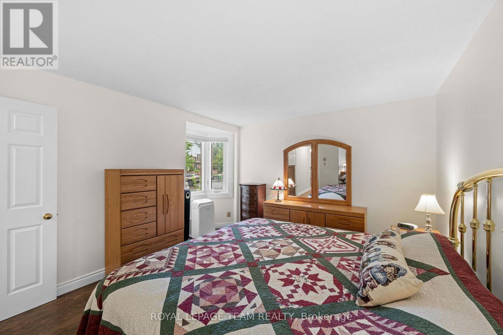 1 Bed, 2 Bath House for Sale in Ottawa – 12 – 12-2 STONEBANK CRESCENT, Ottawa – MLS# X13773010 - Image 20