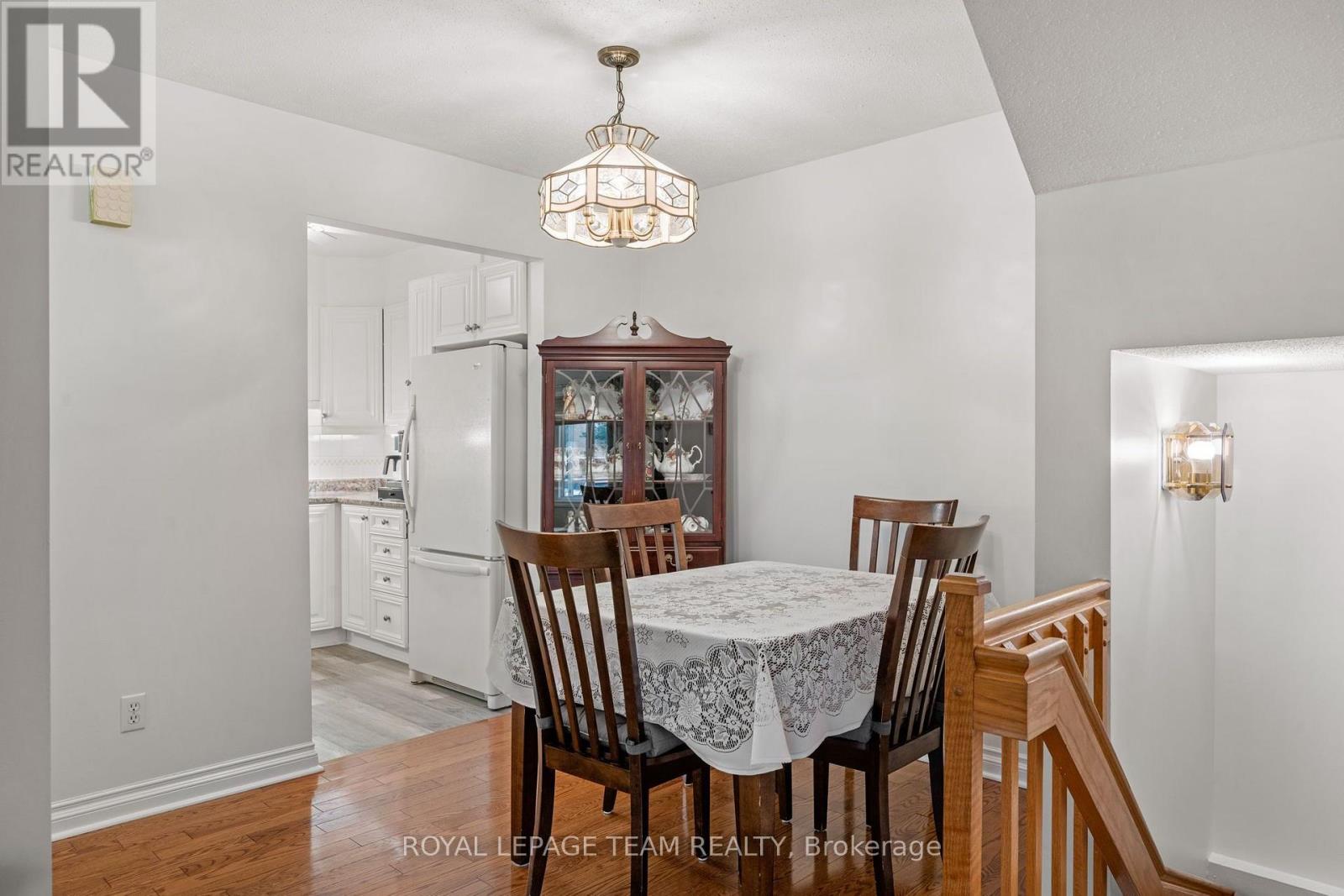 12 - 12-2 STONEBANK CRESCENT, Ottawa — photo 9