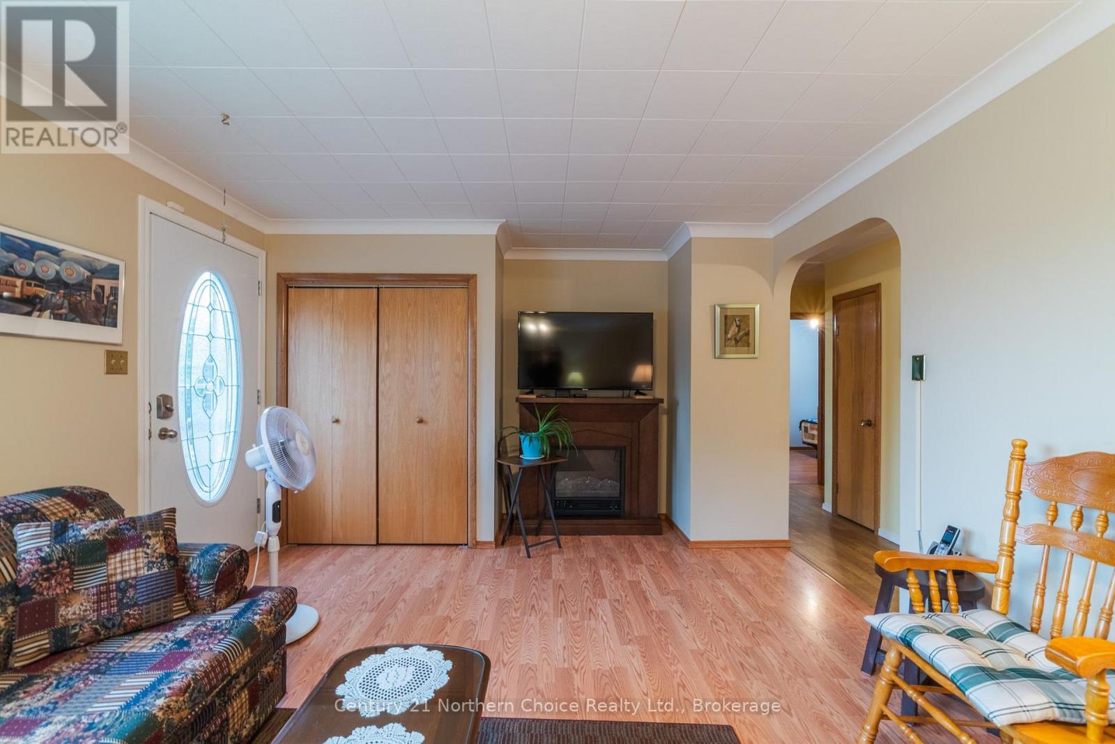 811 FOURTH STREET N - 16