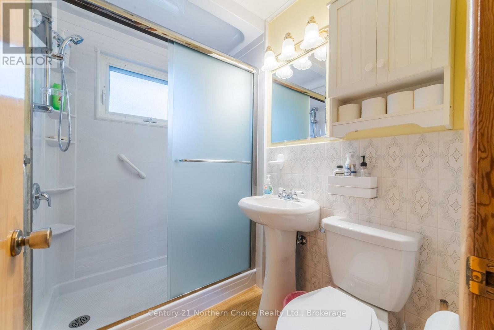 811 FOURTH STREET N - Image 20