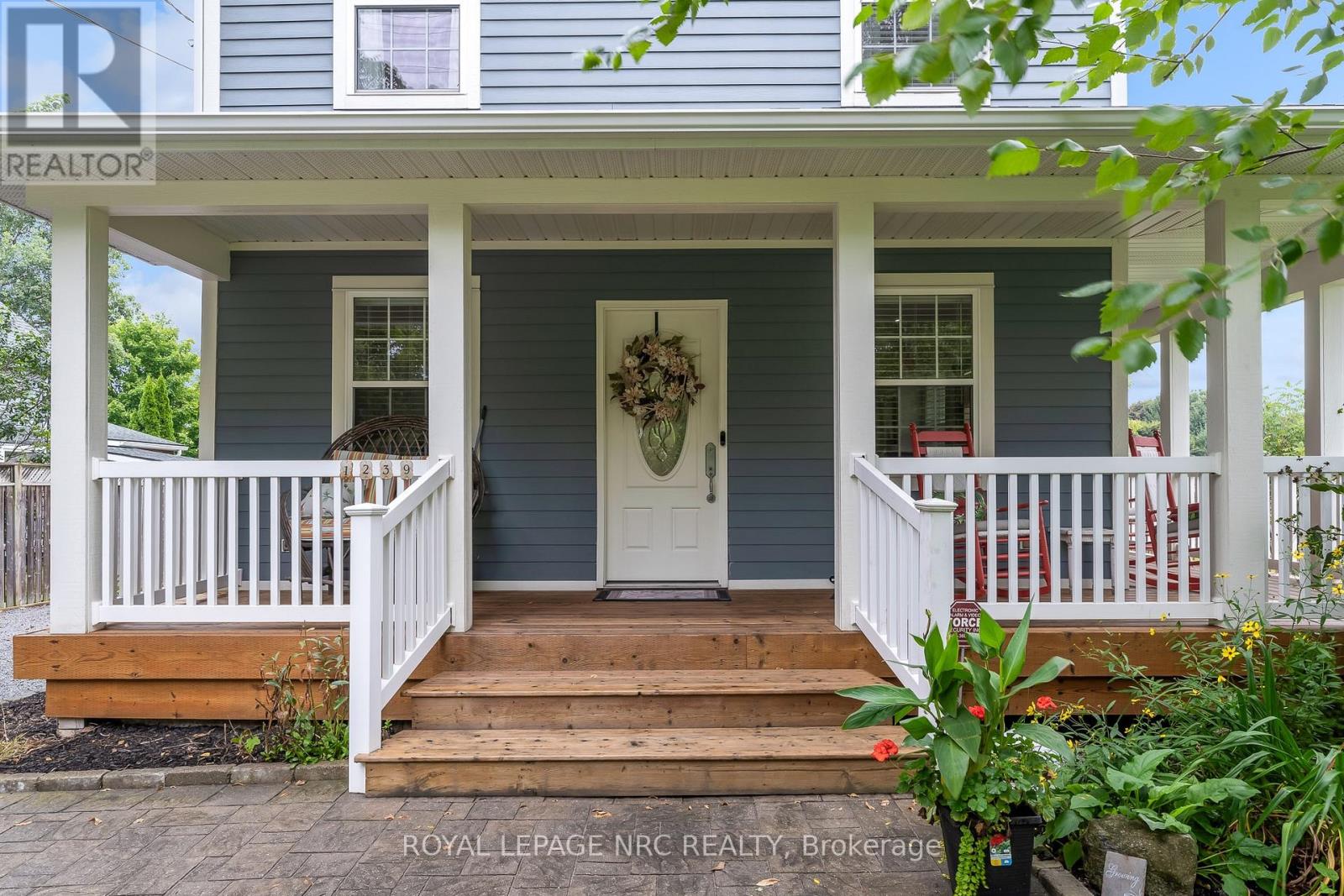 1239 PELHAM STREET - 7