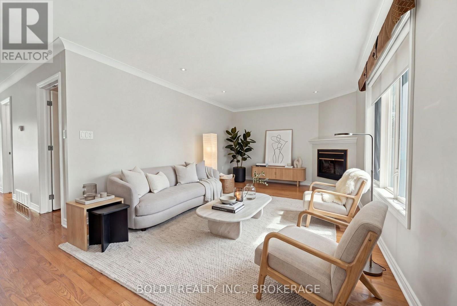 255 SULLIVAN AVENUE - Image 11