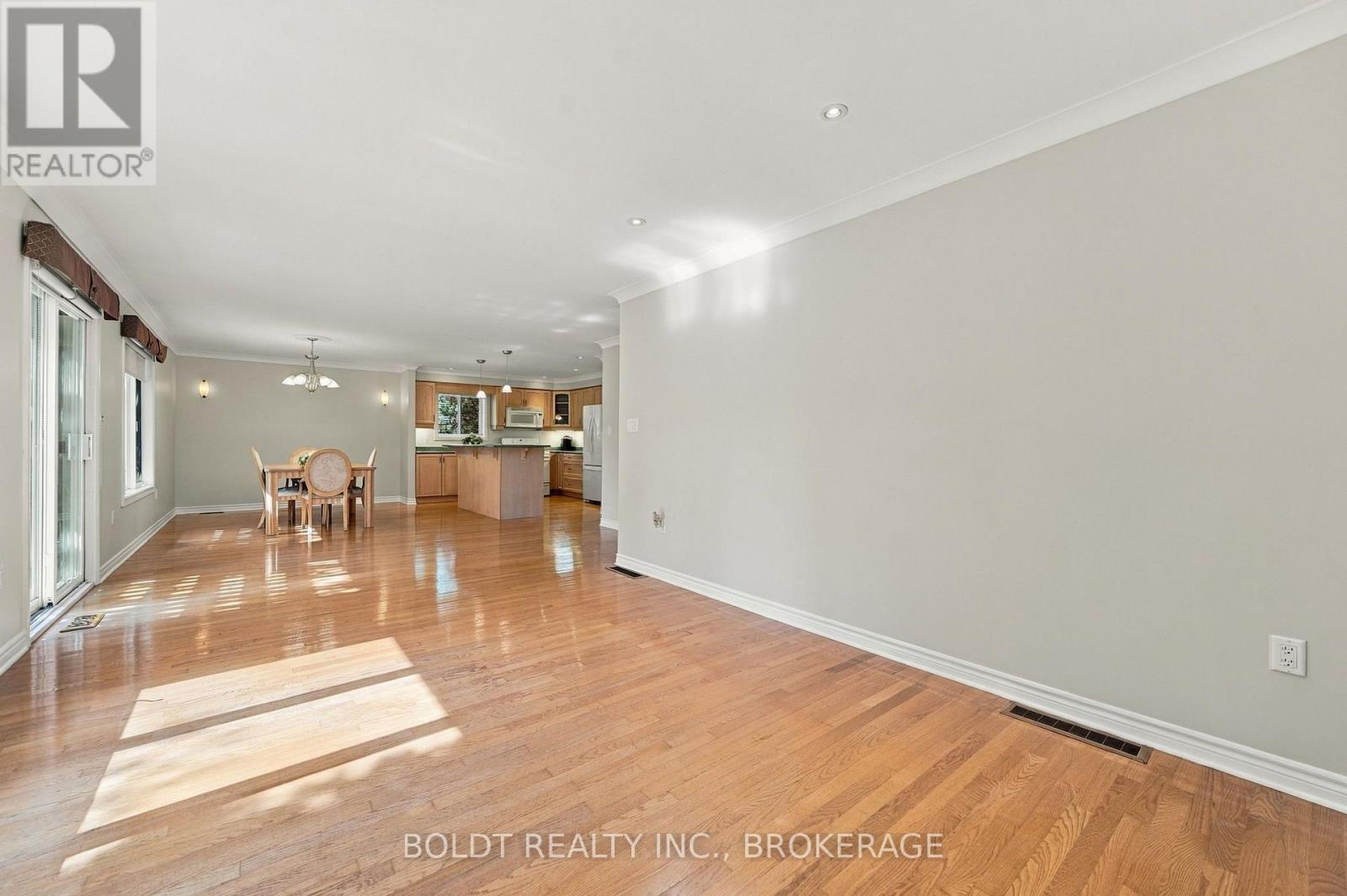 255 SULLIVAN AVENUE - Image 13